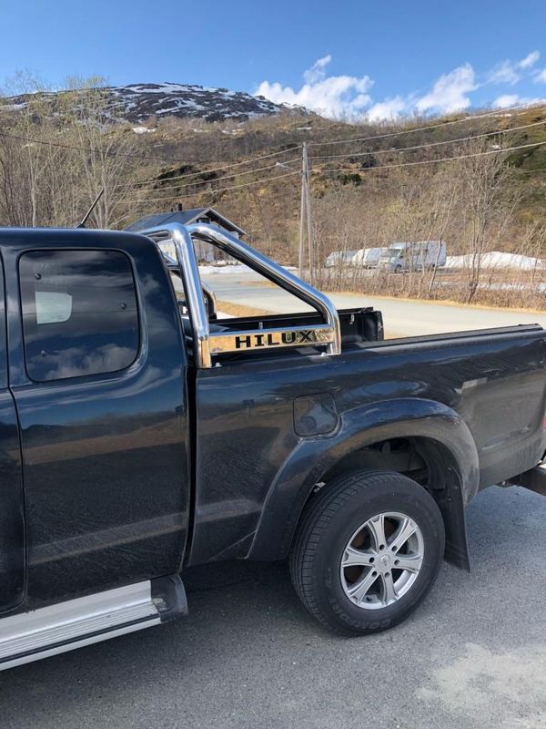 Toyota Hilux Veltebøyle 2005-2015 til m/u trekk Stål høyglanspol