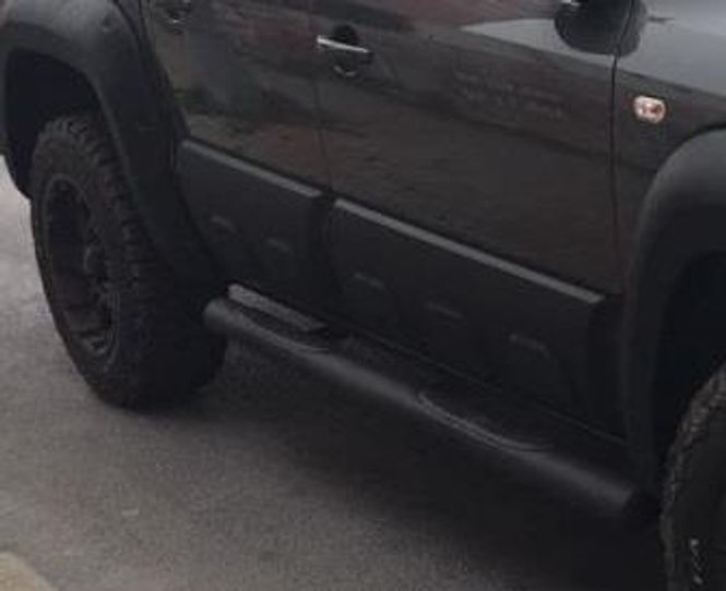 Hovedbilde Toyota Hilux 2016->+ Stigtrinn rør sort