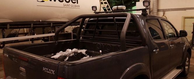 Hovedbilde Nissan Navara D40 2005-2015 Veltebøyle 70Ø Sort