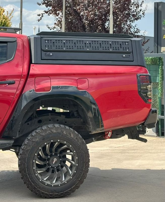 Hardtop T80 Metal Galvanisert Toyota Hilux  DC (4 dører)  2006-2015